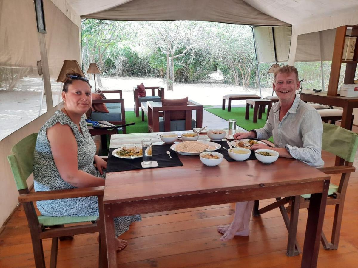 Yala Hotel Lion -Air Conditioned High Luxury Safari Camp Экстерьер фото