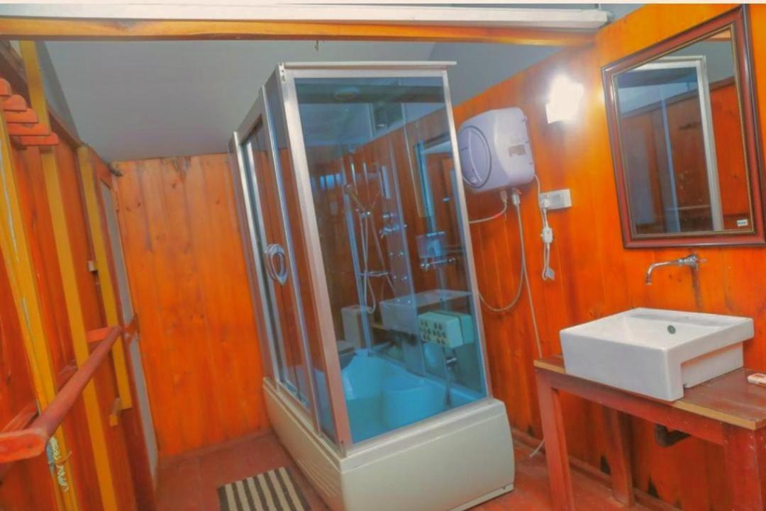 Yala Hotel Lion -Air Conditioned High Luxury Safari Camp Экстерьер фото