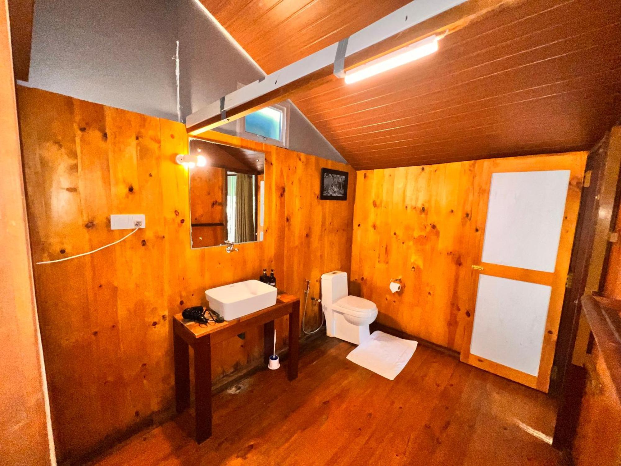 Yala Hotel Lion -Air Conditioned High Luxury Safari Camp Экстерьер фото