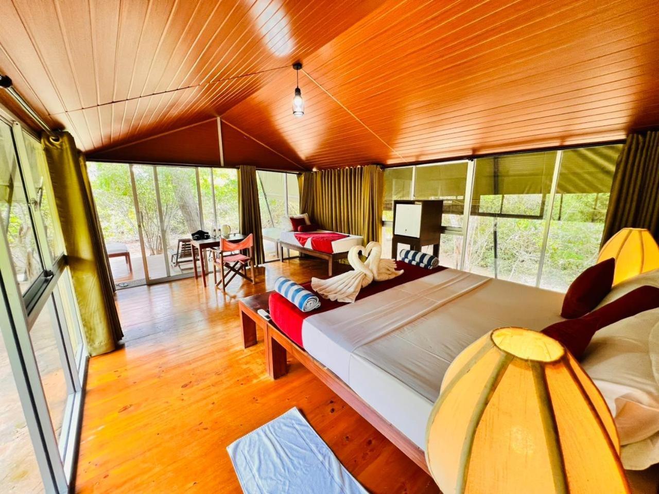 Yala Hotel Lion -Air Conditioned High Luxury Safari Camp Экстерьер фото