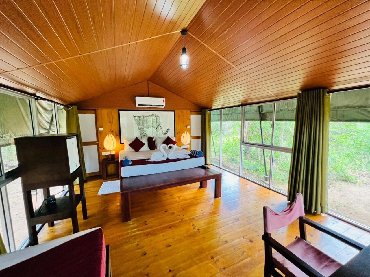 Yala Hotel Lion -Air Conditioned High Luxury Safari Camp Экстерьер фото